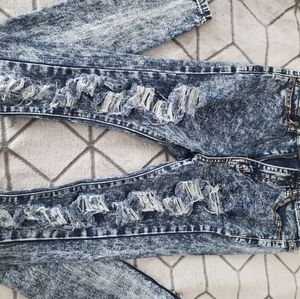 Wripped Skinny Jeans